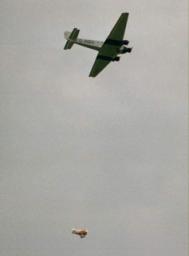 JU 52 / GeeBee